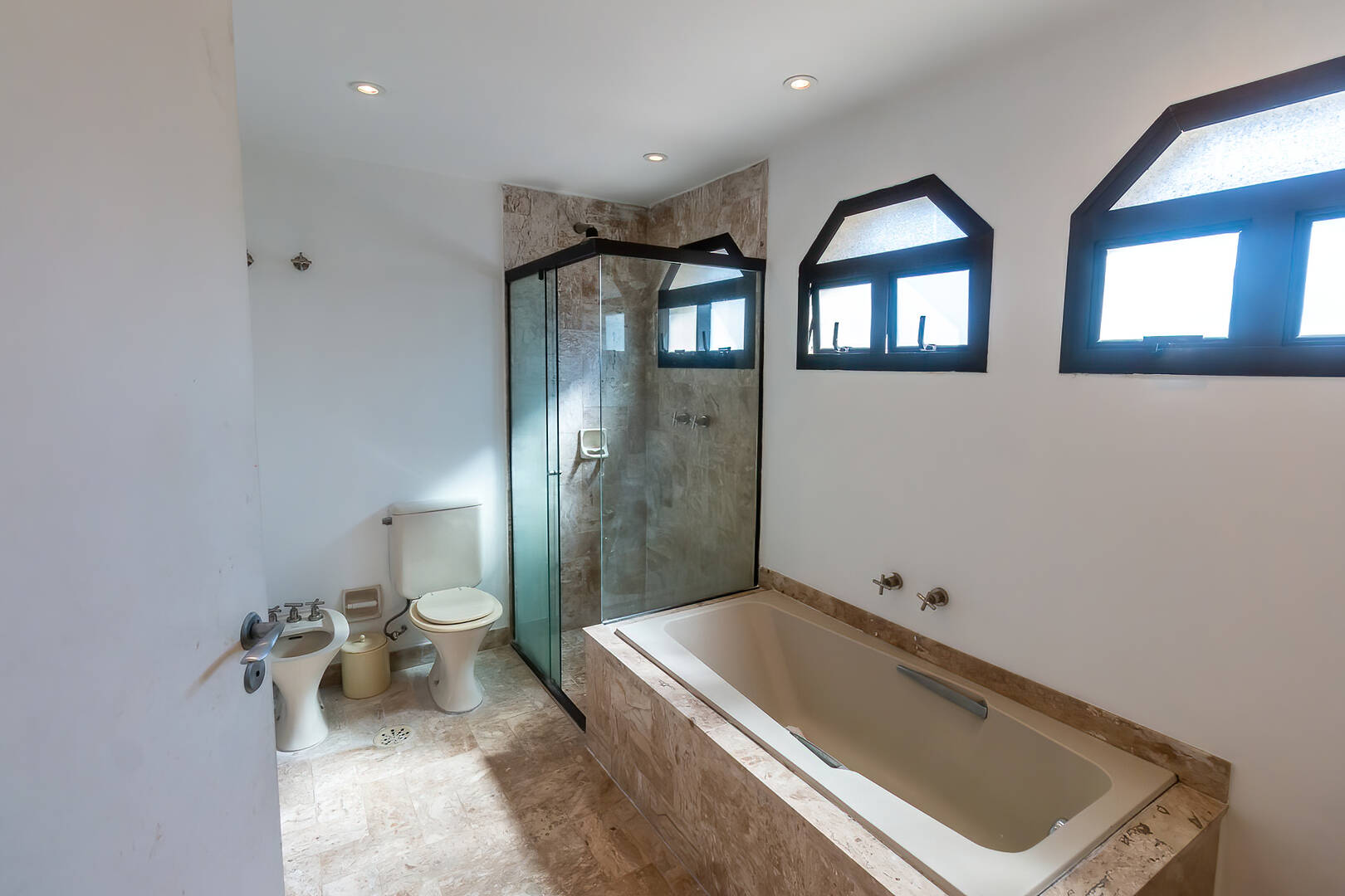 Apartamento, 3 quartos, 240 m² - Foto 25
