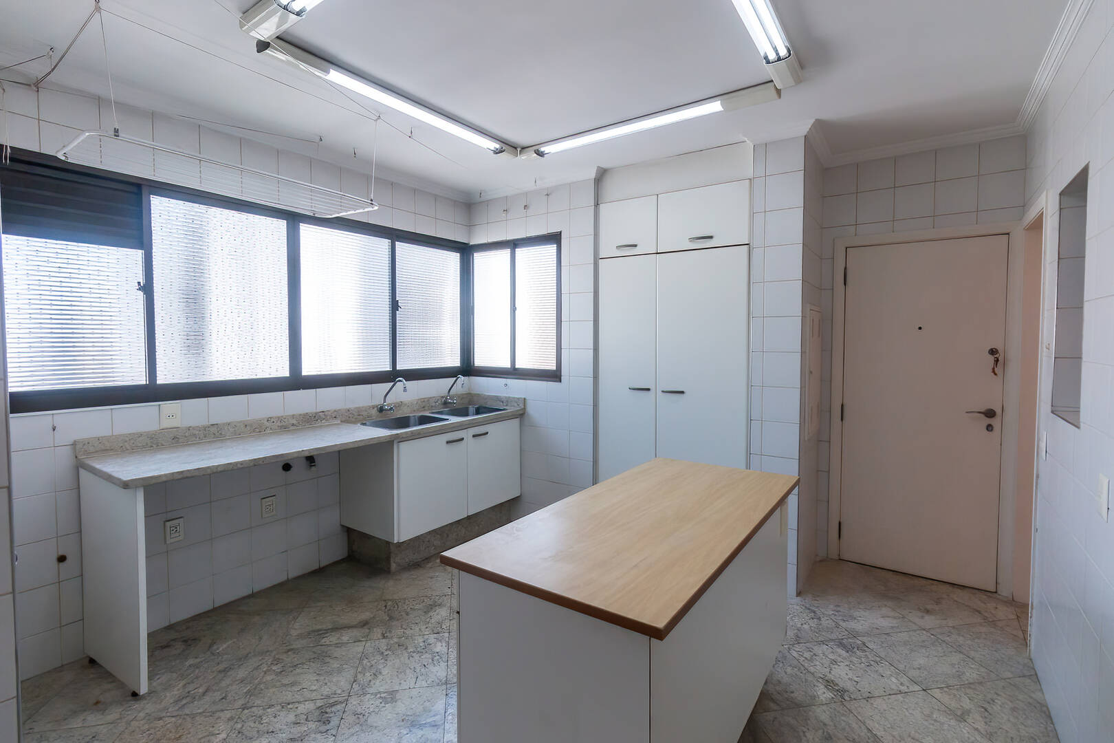 Apartamento, 3 quartos, 240 m² - Foto 41