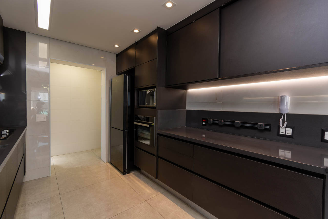Apartamento à venda com 4 quartos, 240m² - Foto 11