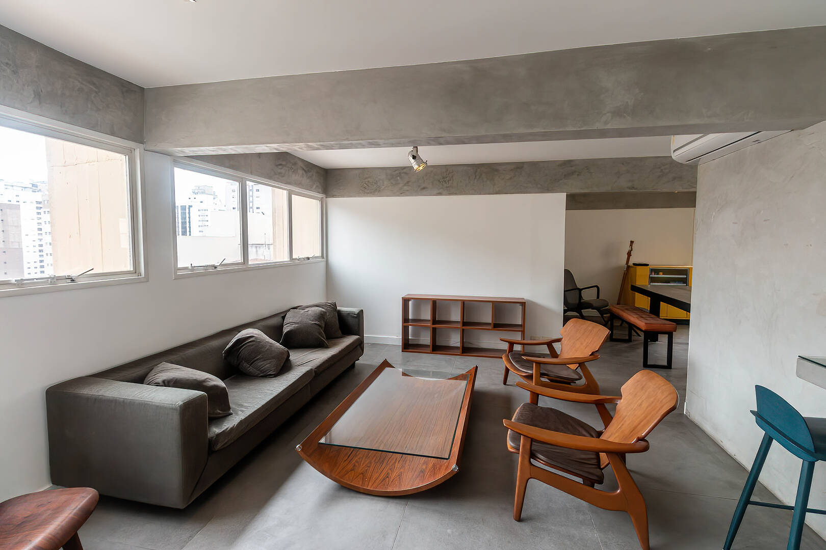 Apartamento para alugar com 2 quartos, 65m² - Foto 2