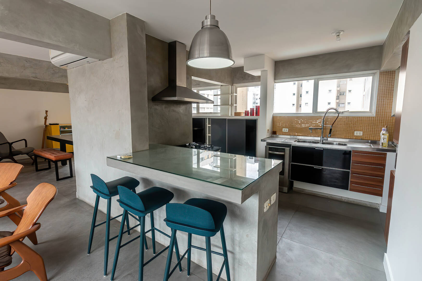 Apartamento para alugar com 2 quartos, 65m² - Foto 3