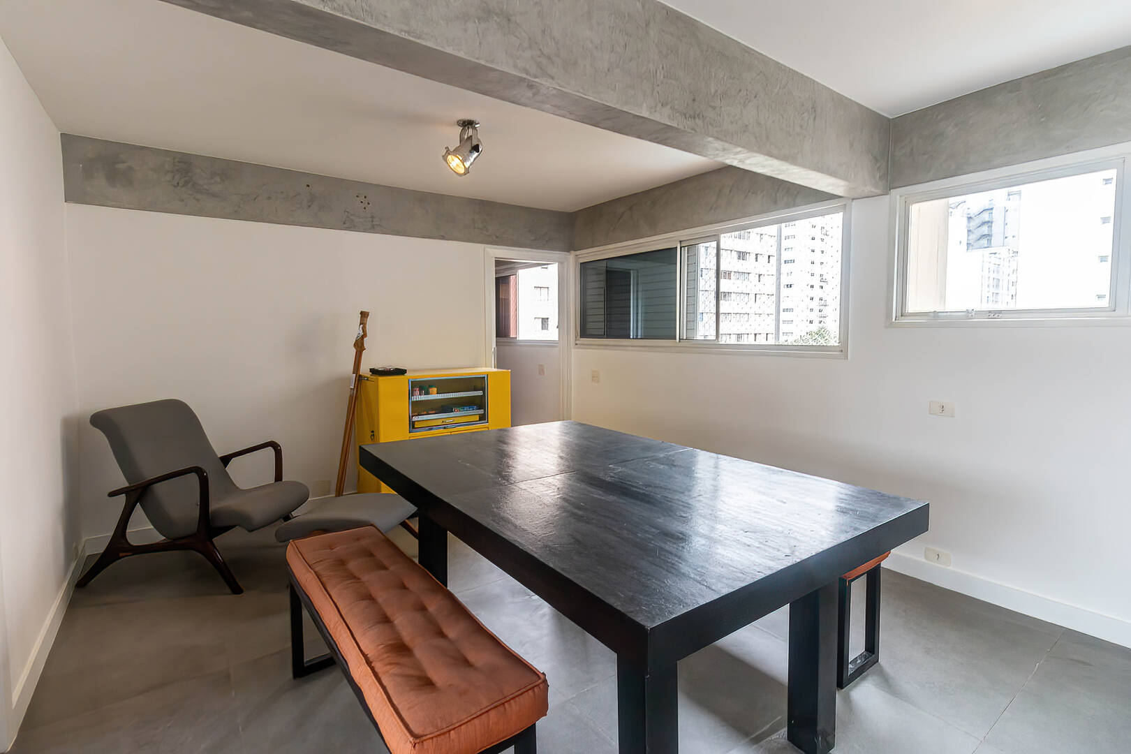 Apartamento para alugar com 2 quartos, 65m² - Foto 12