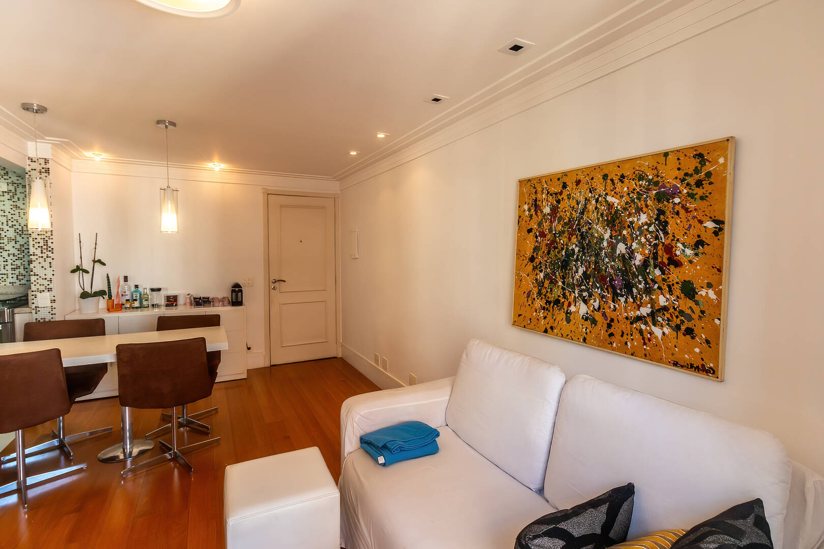 Apartamento à venda com 1 quarto, 42m² - Foto 7