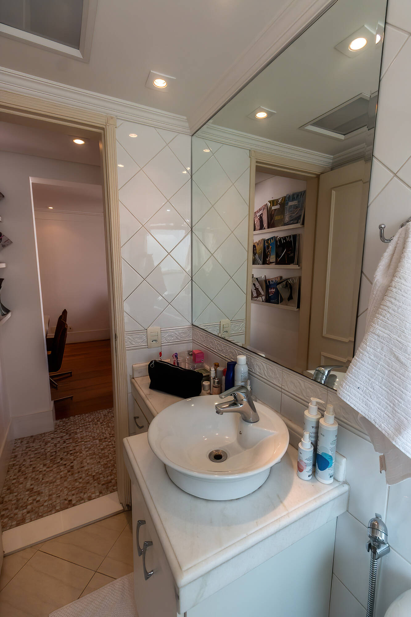 Apartamento à venda com 1 quarto, 42m² - Foto 13