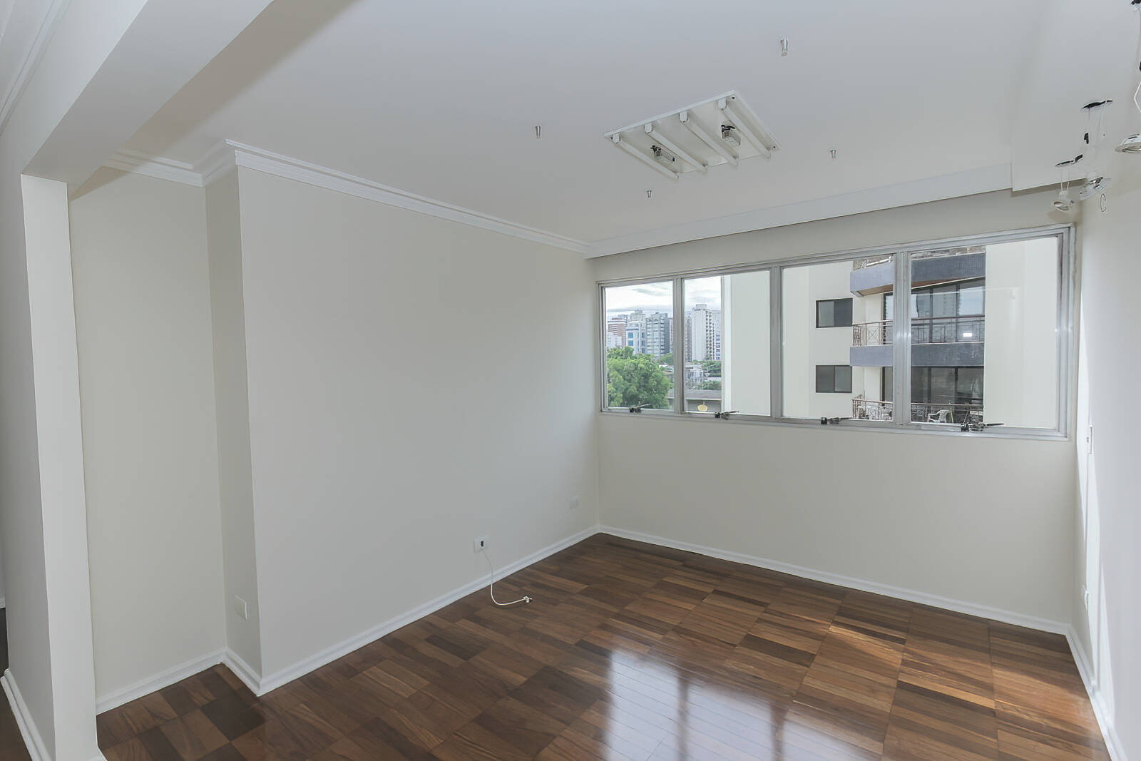 Apartamento à venda com 2 quartos, 90m² - Foto 4