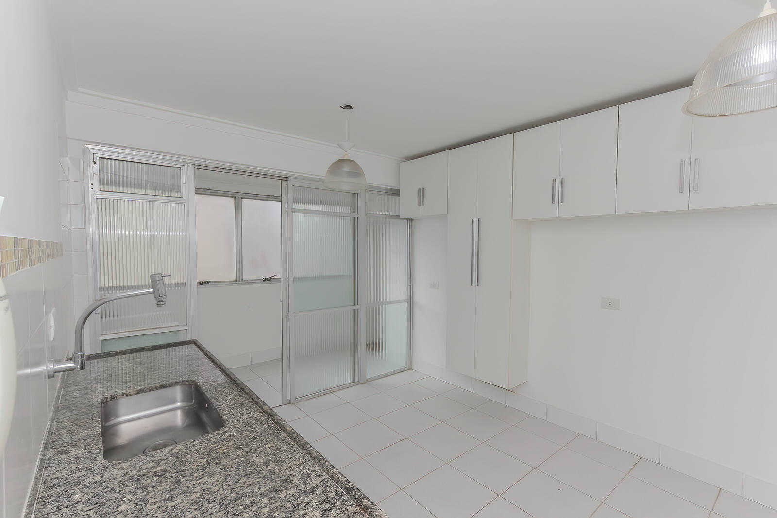 Apartamento à venda com 2 quartos, 90m² - Foto 15