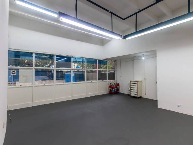 #141 - Salão Comercial para Venda em São Paulo - SP